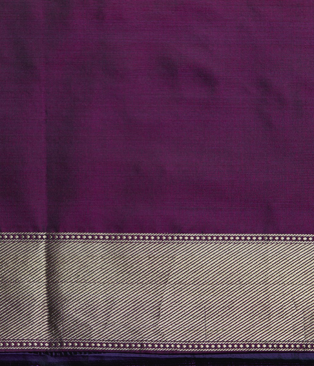 Purple_and_Pink_Handloom_Pure_Katan_Silk_Boota_Tanchoi_Banarasi_Saree_with_Zari_Motifs_WeaverStory_05