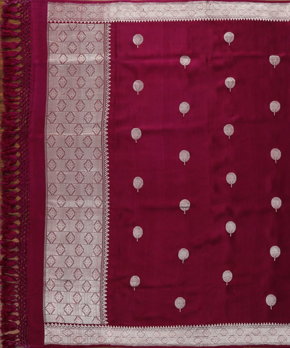 Handloom_Purple_Gajji_Silk_Kadhwa_Weaved_Banarasi_Dupatta_with_Booti_Design_WeaverStory_02