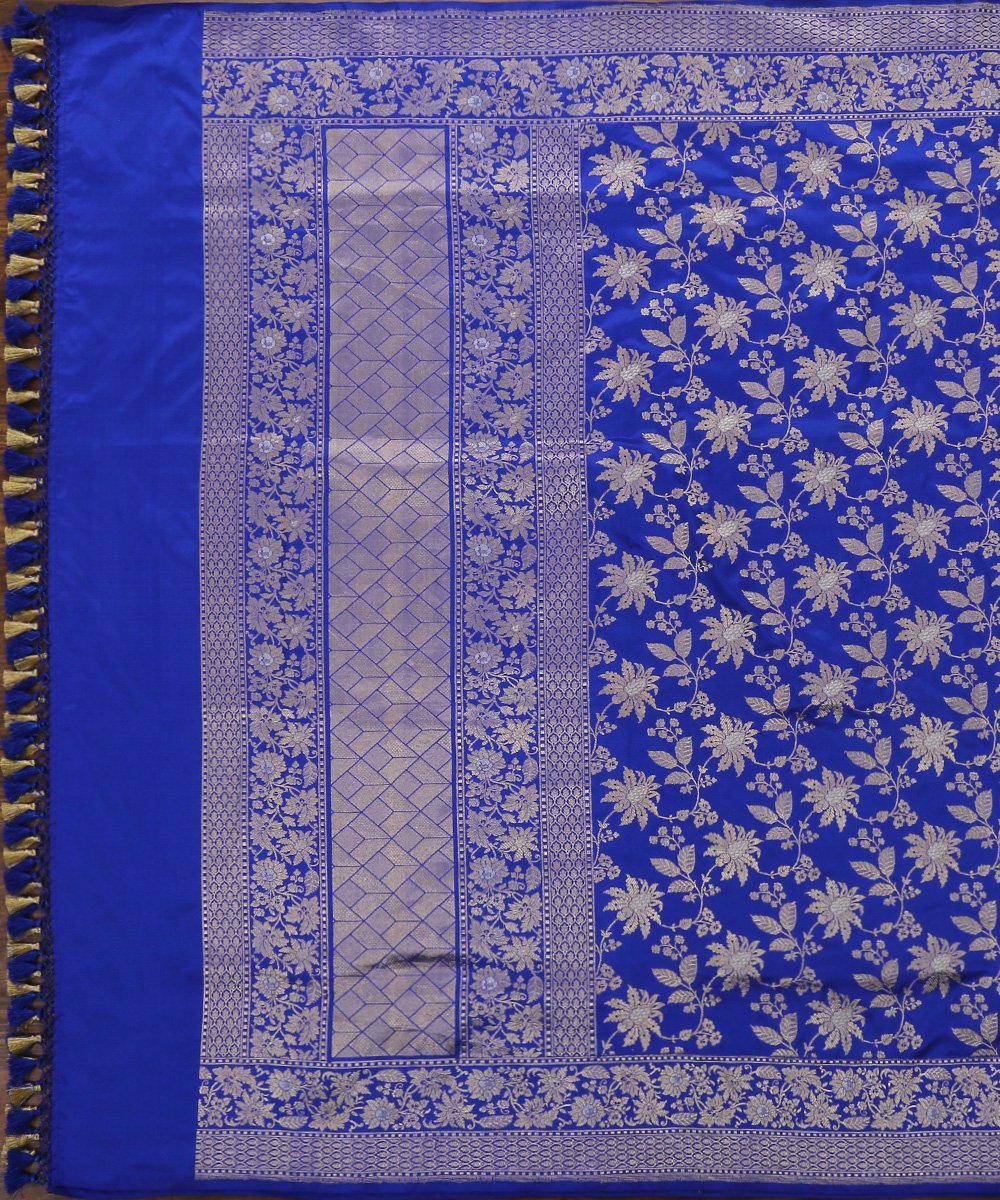 Handloom_Purple_Kadhwa_Pure_Katan_Silk_Banarasi_Dupatta_with_Floral_Jangla_WeaverStory_02