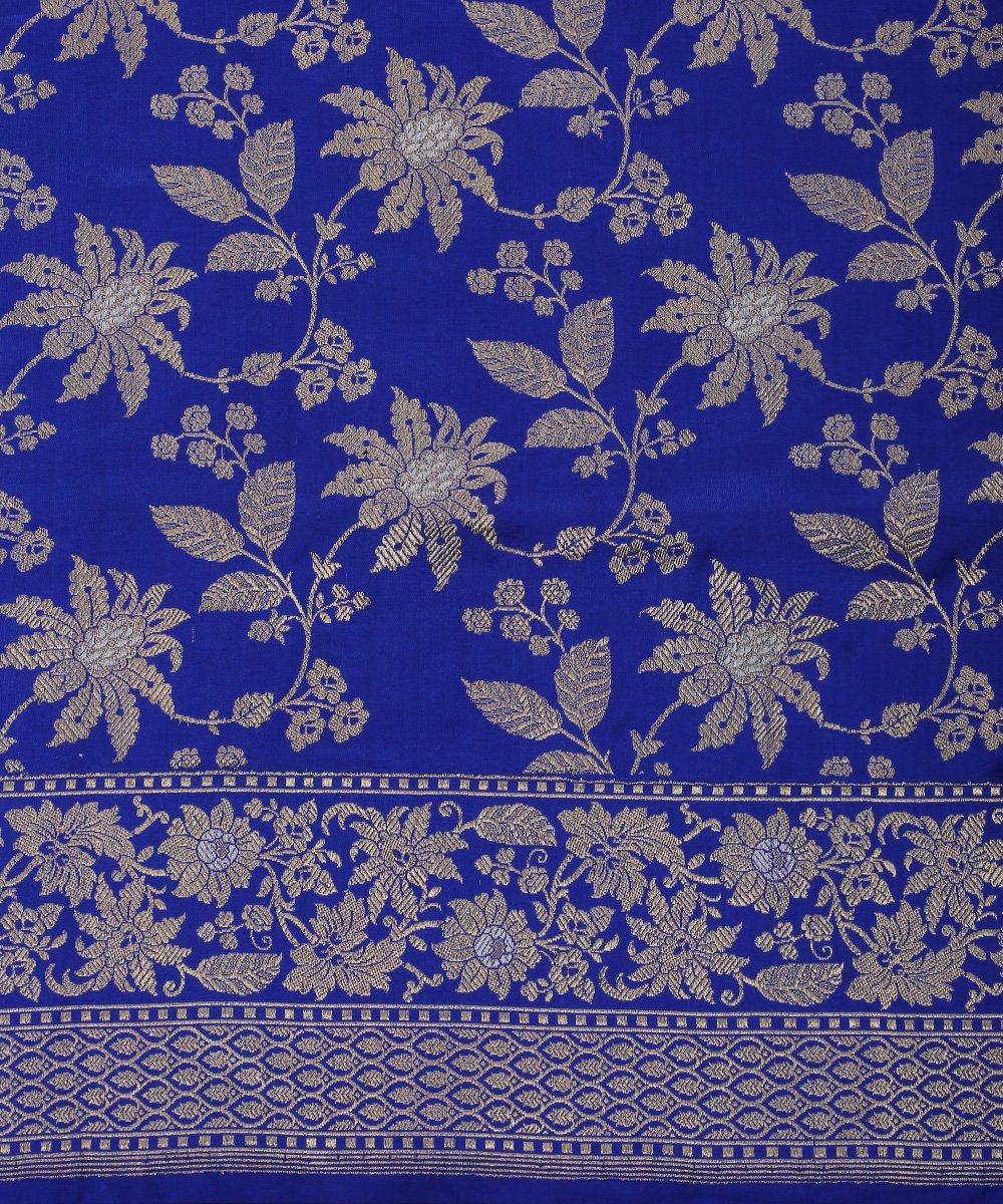 Handloom_Purple_Kadhwa_Pure_Katan_Silk_Banarasi_Dupatta_with_Floral_Jangla_WeaverStory_03