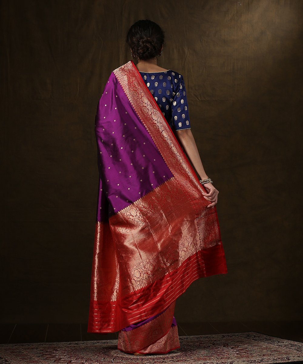 Handloom_Purple_Katan_Silk_Banarasi_Saree_With_Red_Border_and_Small_Booti_WeaverStory_03