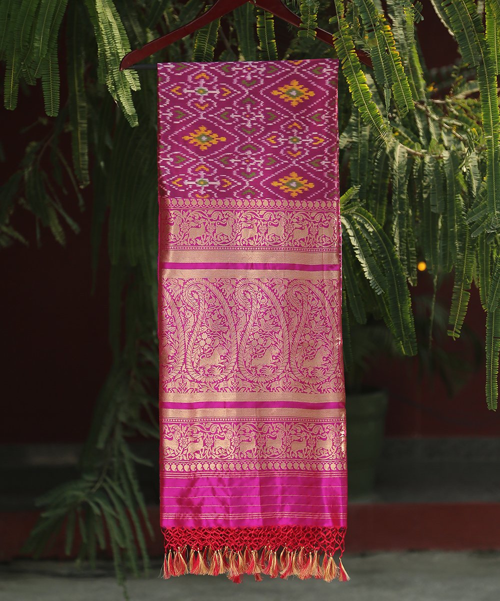Handloom_Purple_Pure_Silk_Ashawali_Patola_Dupatta_with_Shikargah_Border_and_Pallu_WeaverStory_01