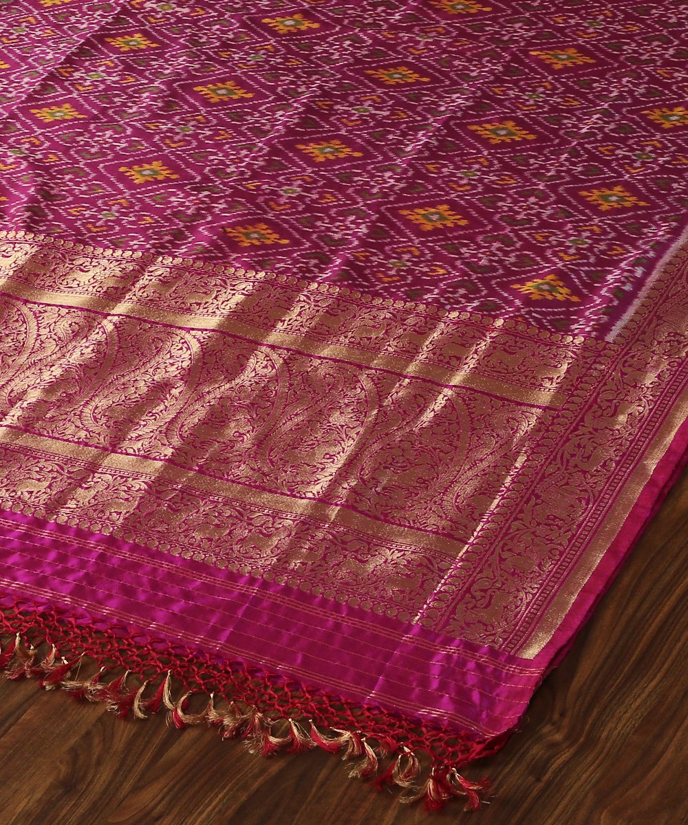 Handloom_Purple_Pure_Silk_Ashawali_Patola_Dupatta_with_Shikargah_Border_and_Pallu_WeaverStory_04