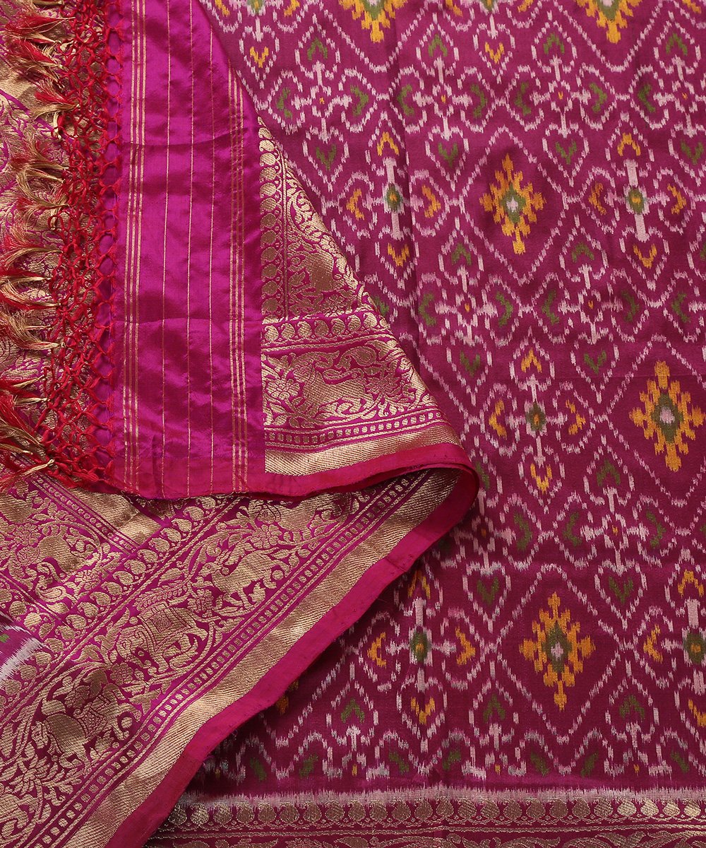 Handloom_Purple_Pure_Silk_Ashawali_Patola_Dupatta_with_Shikargah_Border_and_Pallu_WeaverStory_05