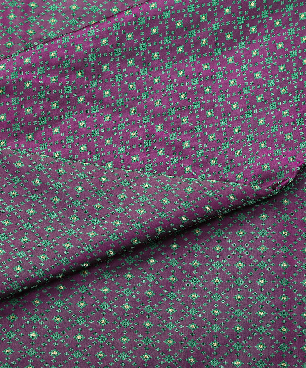 Handloom_Purple_and_Emerald_Green_Dual_Tone_Pure_Katan_Silk_Banarasi_Fabric_with_Star_Booti_Fabric_WeaverStory_04