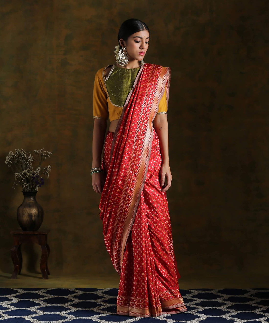 Red_Pure_Katan_Silk_Banarasi_Handloom_Saree_with_Jamdani_Weave_WeaverStory_02