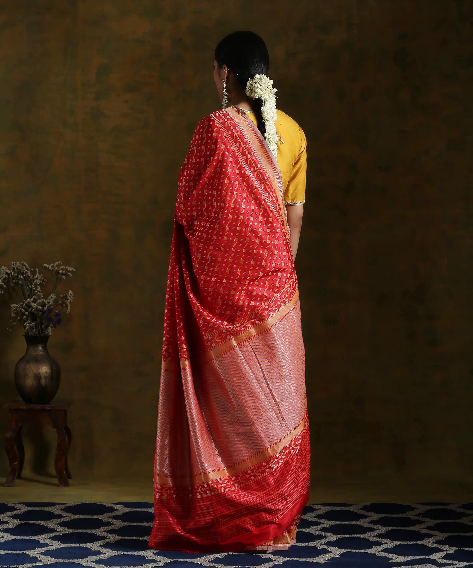 Red_Pure_Katan_Silk_Banarasi_Handloom_Saree_with_Jamdani_Weave_WeaverStory_03