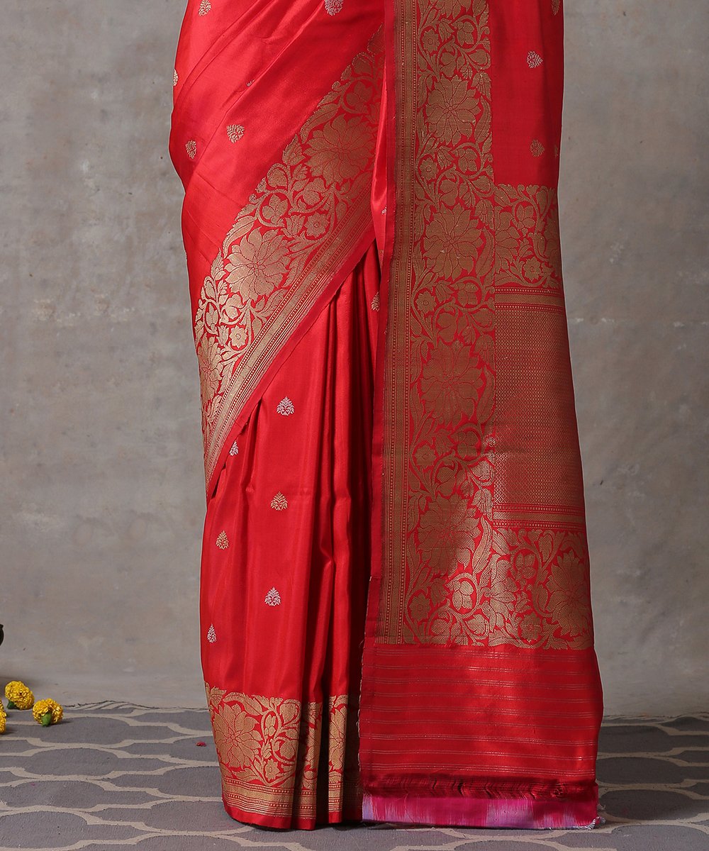 Handloom_Red_Katan_Silk_Banarasi_Saree_With_Gold_and_Silver_Boota_WeaverStory_04