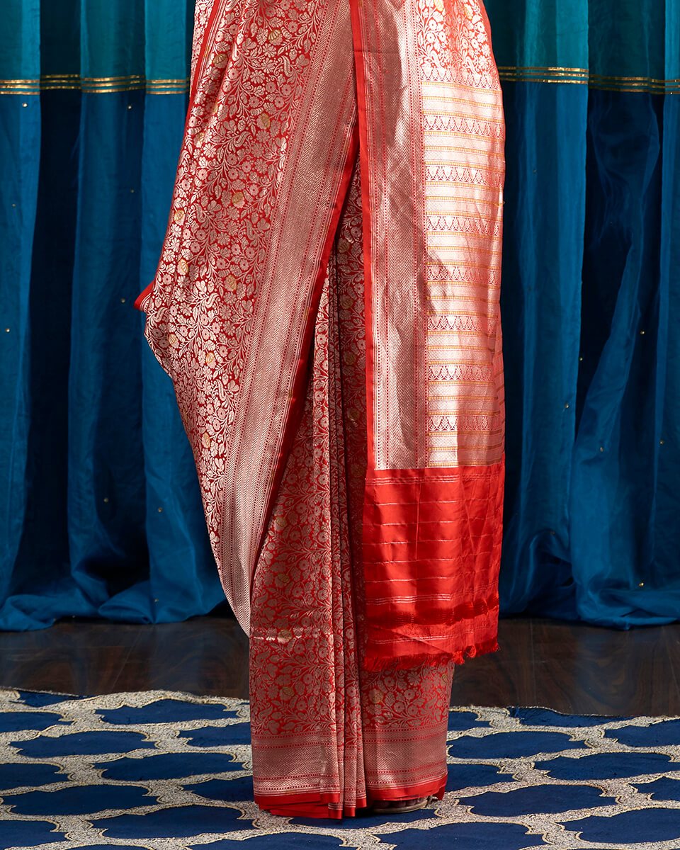 Handloom_Bridal_Red_Pure_Katan_Silk_Kimkhab_Banarasi_Saree_with_Meenakari_WeaverStory_04