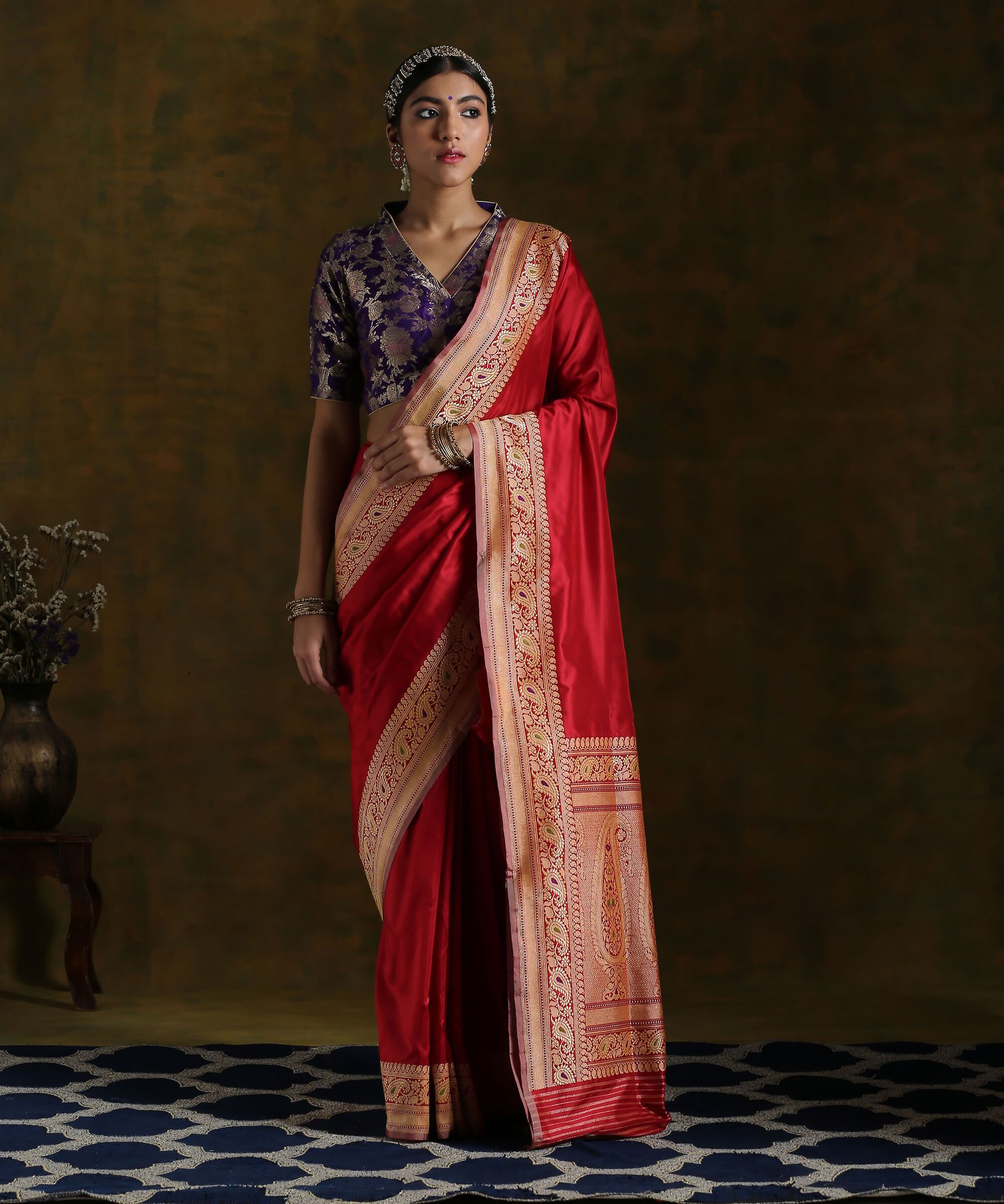 Handloom_Red_Banarasi_Katan_Silk_Saree_with_Meenakari_Border_WeaverStory_02