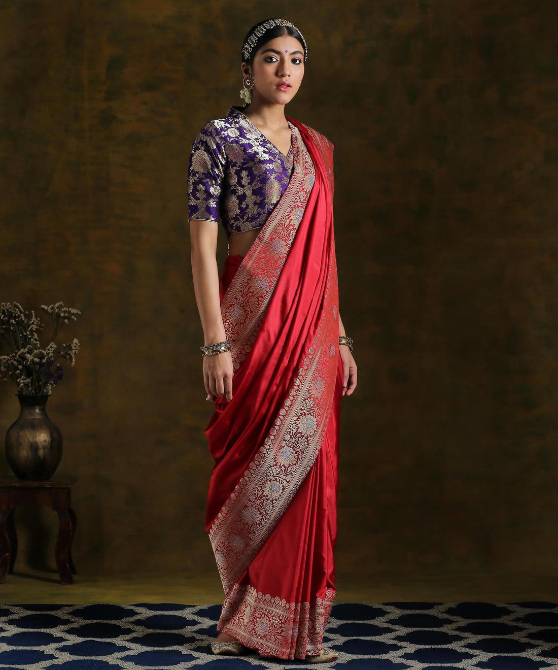 Handloom_Red_Banarasi_Silk_Saree_with_Floral_Border_in_Gold_and_Silver_Zari_WeaverStory_02