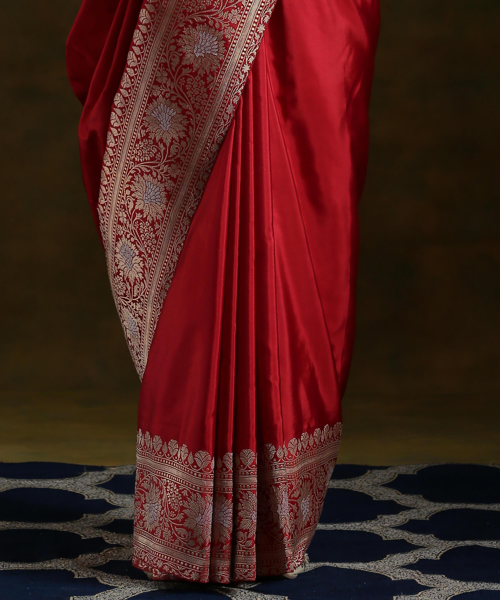 Handloom_Red_Banarasi_Silk_Saree_with_Floral_Border_in_Gold_and_Silver_Zari_WeaverStory_04