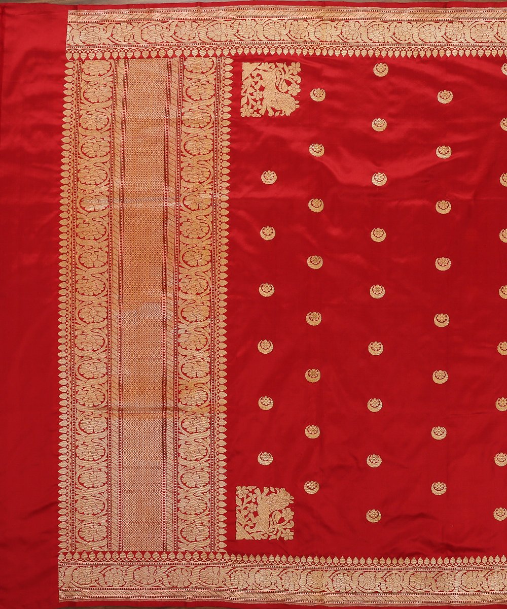 Handloom_Red_Shikargah_Banarasi_Dupatta_with_Chaand_Boota_WeaverStory_02