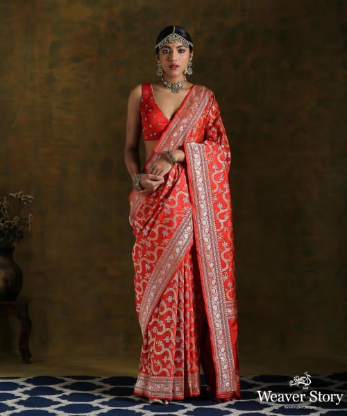 Bridal_Red_Pure_Katan_Silk_Banarasi_Handloom_Kadhua_Jangla_Saree_WeaverStory_02