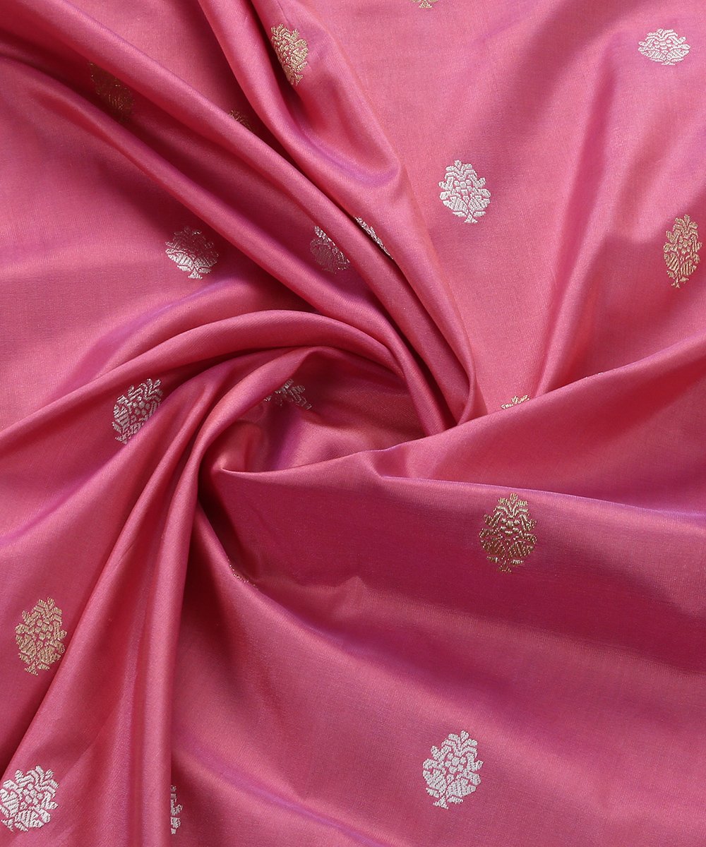 Handloom_Rose_Pink_Pure_Katan_Silk_Banarasi_Dupatta_with_Kadhwa_Booti_WeaverStory_06