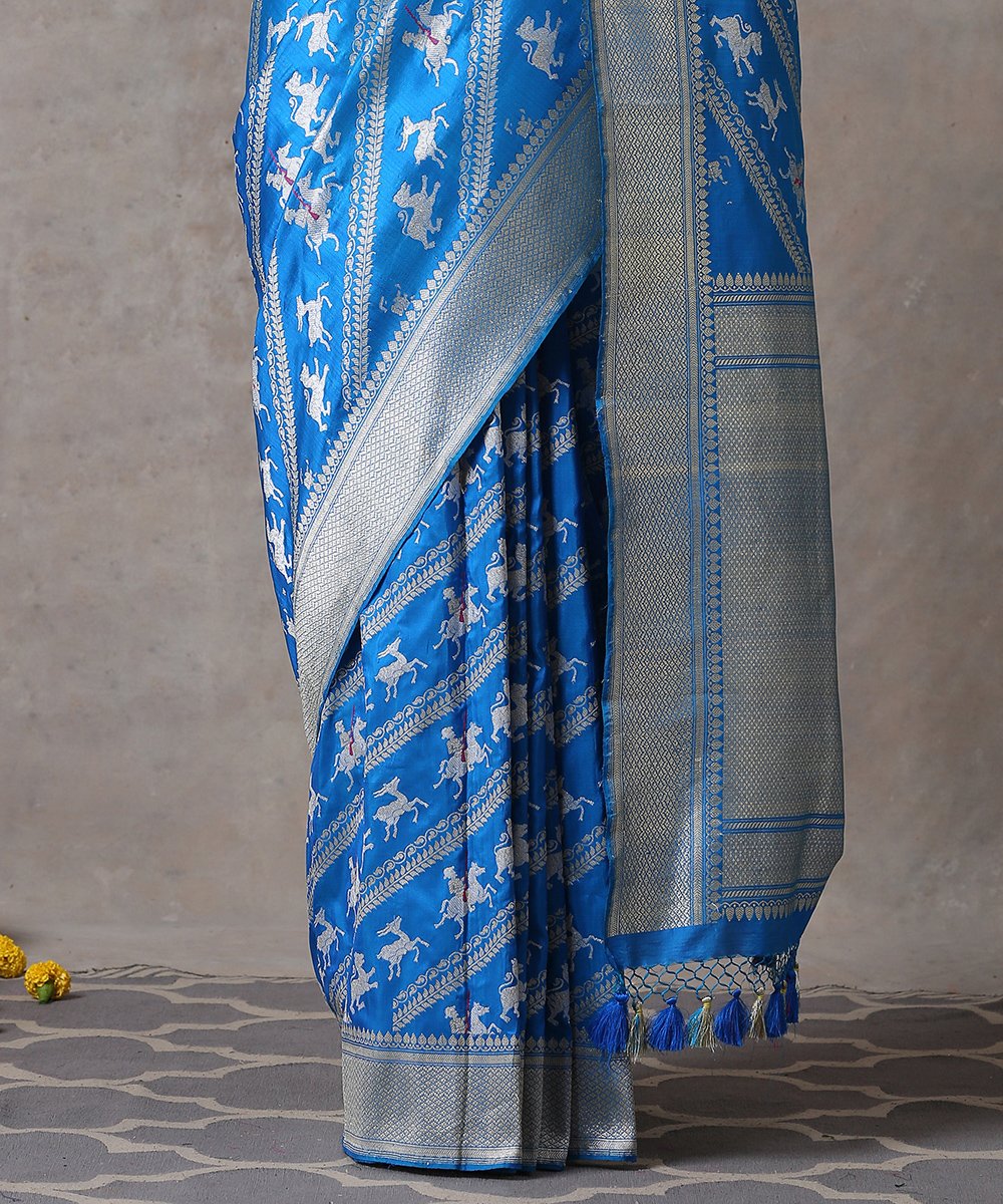 Handloom_Royal_Blue_Shikargah_Pure_Katan_Silk_Banarasi_Saree_with_Aada_Jaal_WeaverStory_04