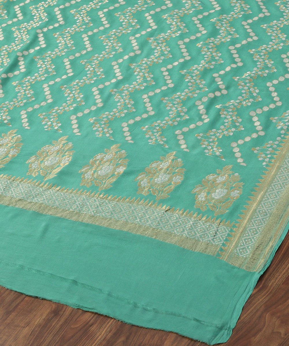 Handloom_Sea_Green_Cutwork_Pure_Georgette_Banarasi_Dupatta_with_Jangla_WeaverStory_04