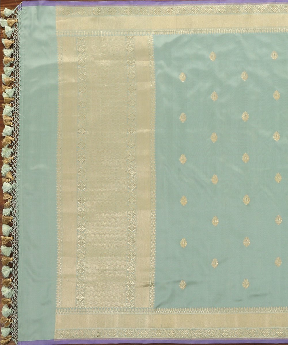 Handloom_Sea_Green_Pure_Katan_Silk_Kadhwa_Booti_Banarasi_Dupatta_with_Lavender_Selvedge_WeaverStory_02