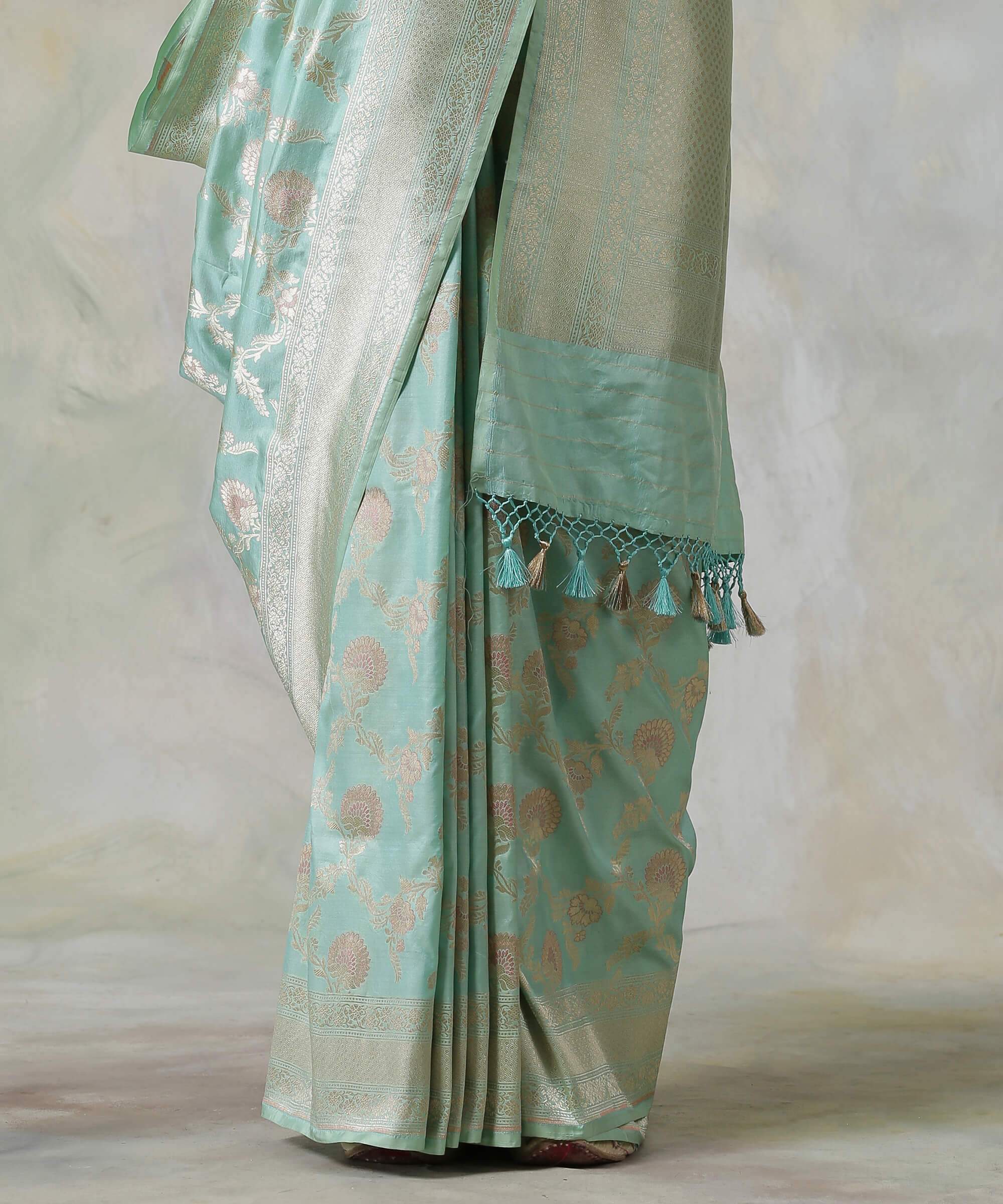 Handloom_Sea_Green_Katan_Silk_Banarasi_Jangla_Saree_WeaverStory_04