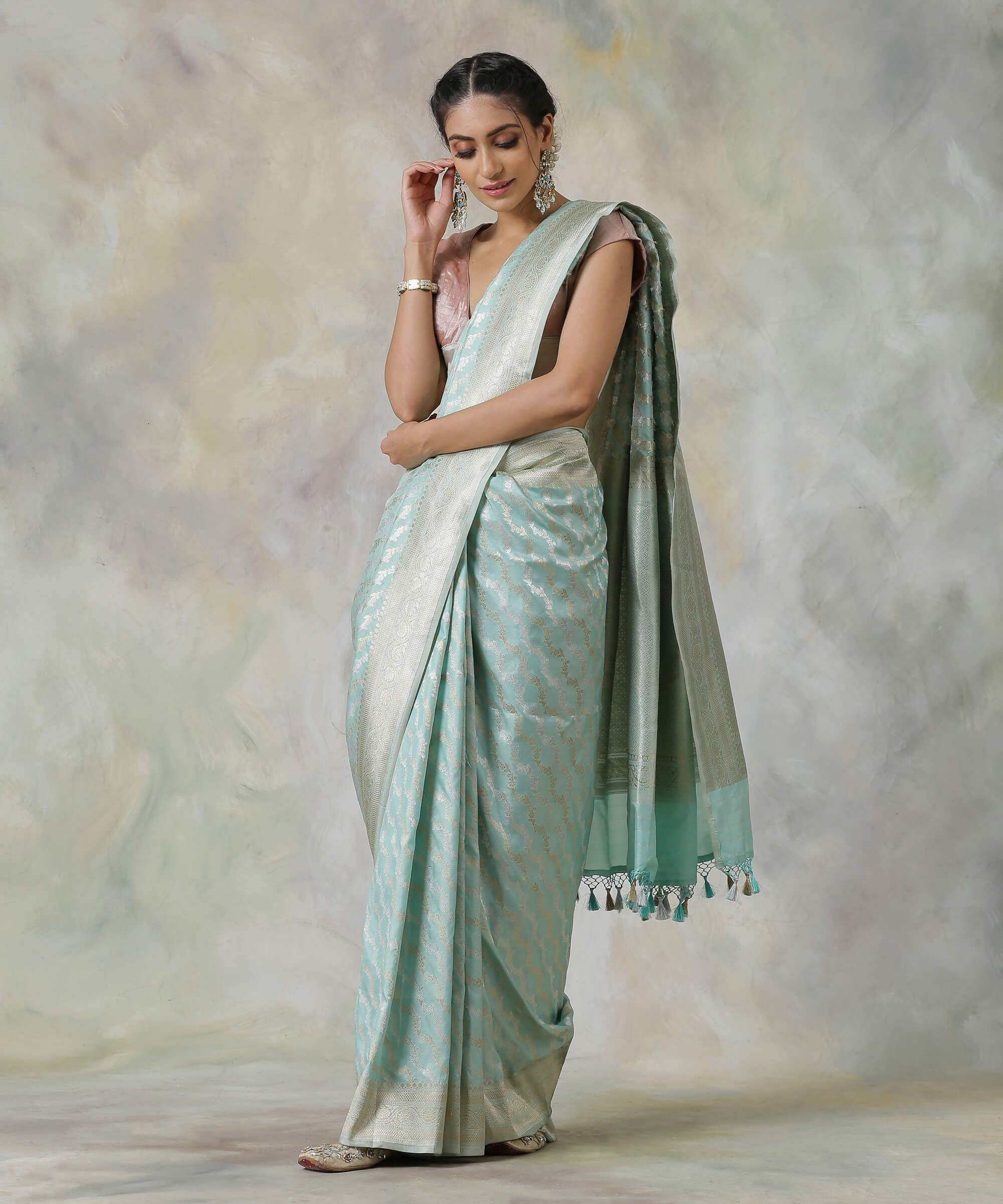 Handloom_Sky_Blue_Banarasi_Silk_Saree_with_Sona_Rupa_Leheriya_WeaverStory_02