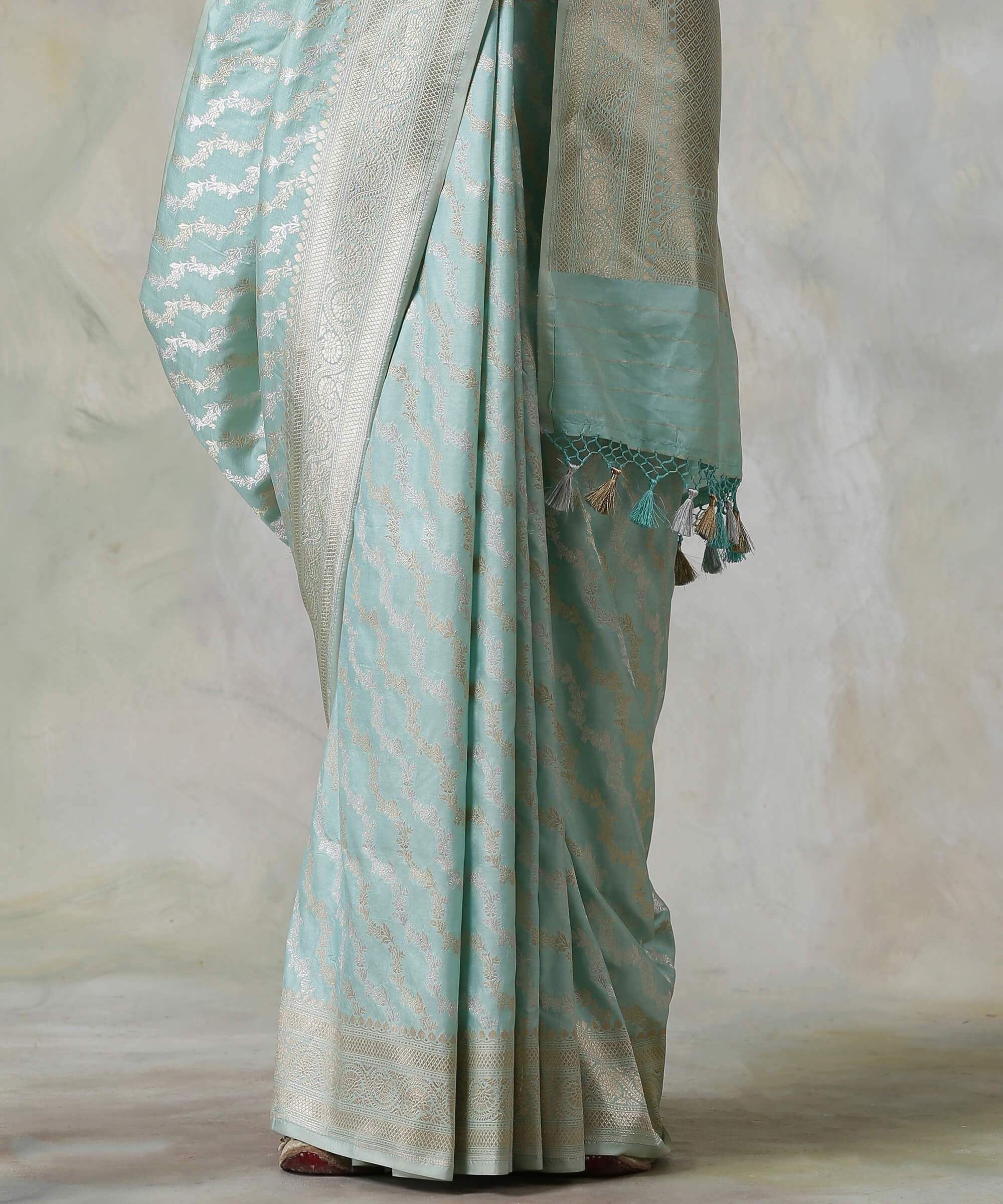 Handloom_Sky_Blue_Banarasi_Silk_Saree_with_Sona_Rupa_Leheriya_WeaverStory_04