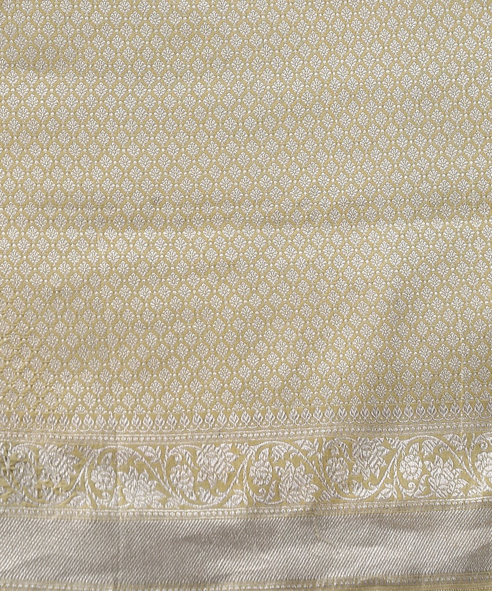 Handloom_Pale_Yellow_Brocade_Kimkhab_Banarasi_Saree_With_Silver_Zari_WeaverStory_05