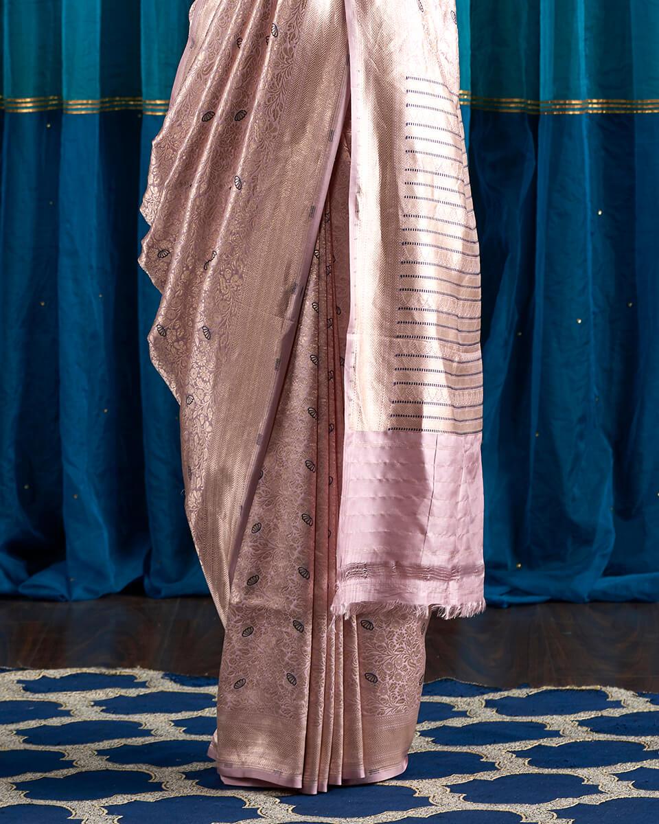Handloom_Soft_Mauve_Zari_Kimkhab_Saree_With_Blue_Meenakari_WeaverStory_04