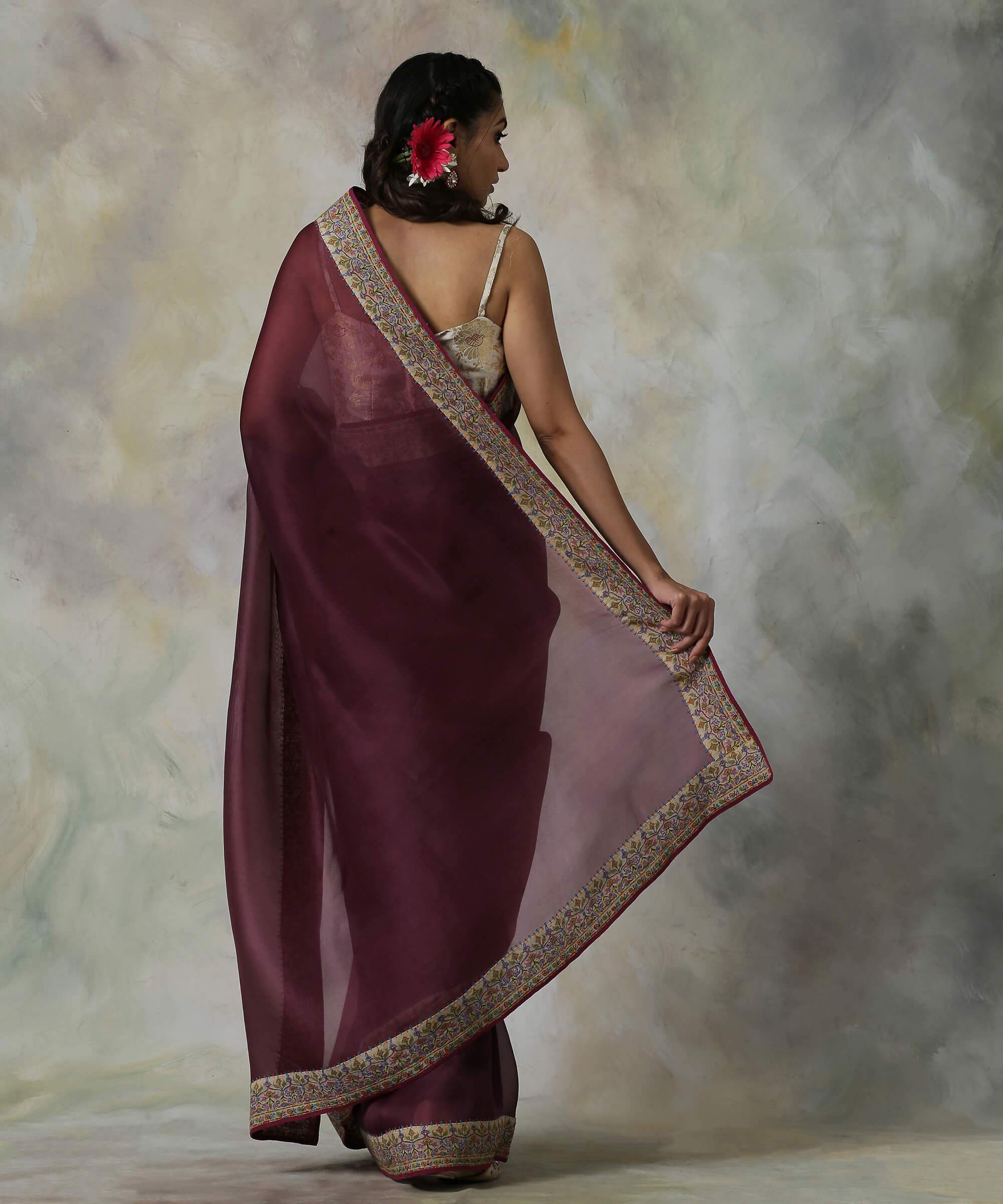 Wine_Handloom_Organza_Saree_with_Hand_Appliqued_Sozni_Needle_Work_Border_WeaverStory_03