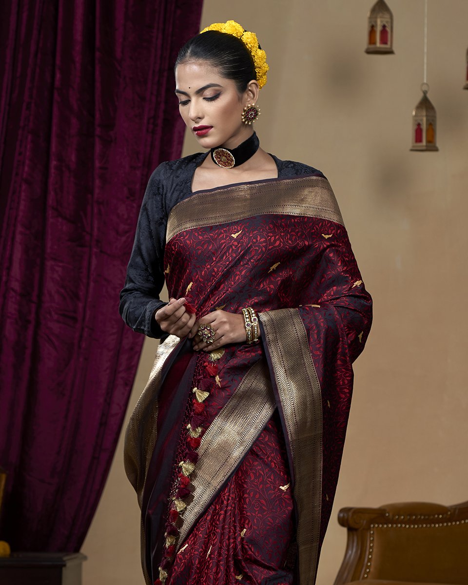 Handloom_Wine_Pure_Katan_Silk_Jamawar_Tanchoi_Banarasi_Saree_with_Peacock_Motifs_WeaverStory_01