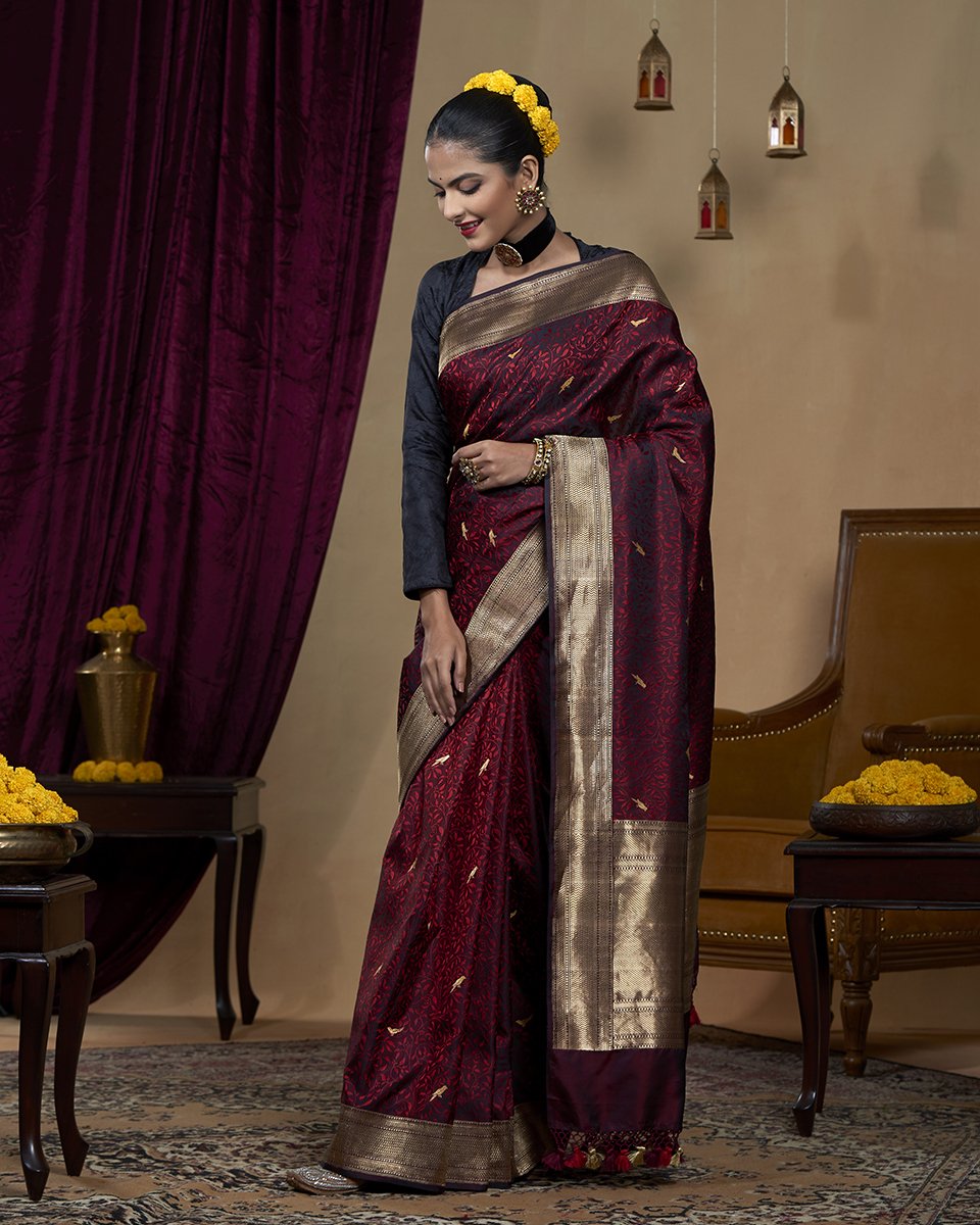 Handloom_Wine_Pure_Katan_Silk_Jamawar_Tanchoi_Banarasi_Saree_with_Peacock_Motifs_WeaverStory_02