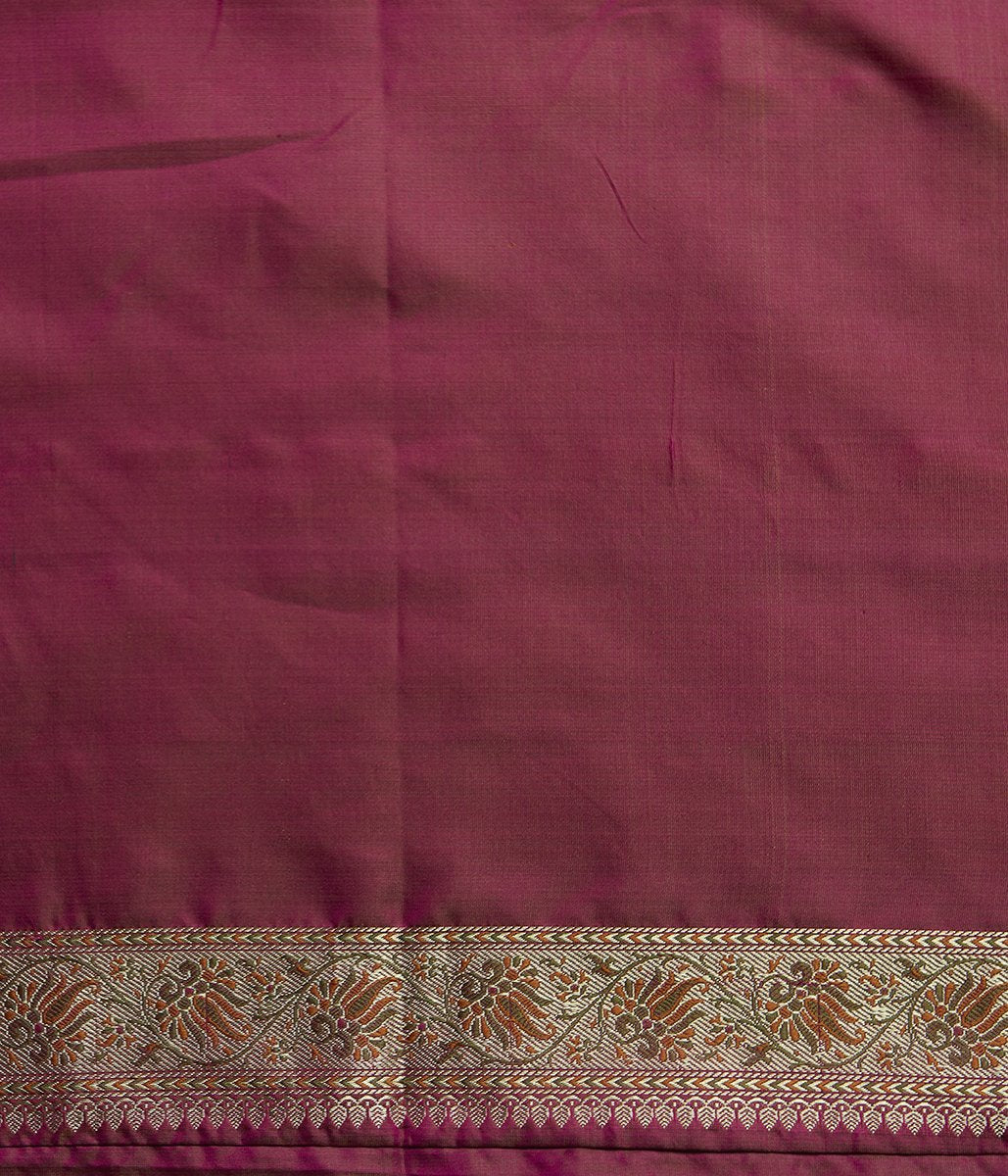 Handloom_Wine_Pure_Katan_Silk_Banarasi_Tanchoi_Saree_with_Mughal_Motifs_woven_with_Zari_WeaverStory_05