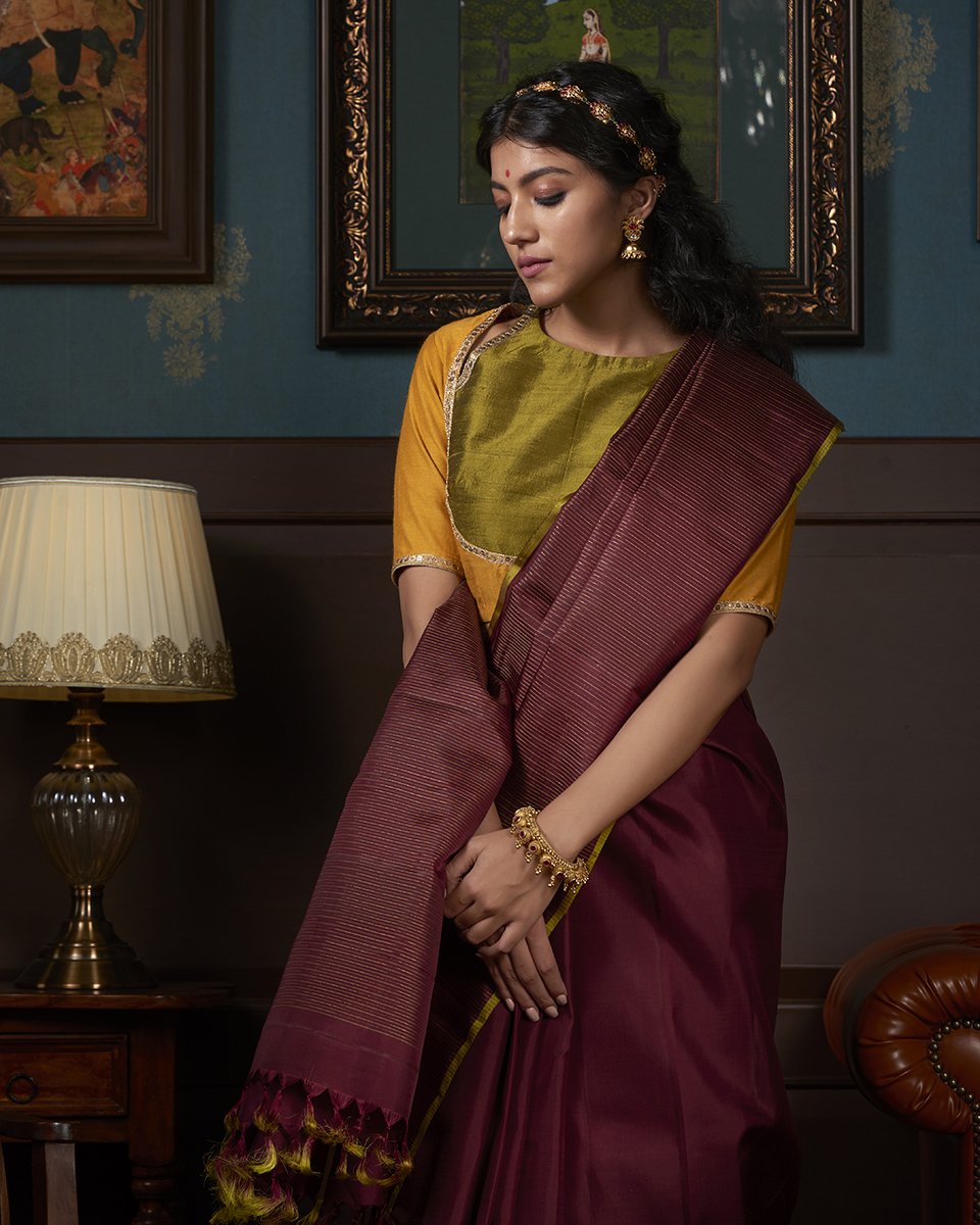 Handloom_Wine_Rising_Temple_Kanjivaram_Silk_Saree_WeaverStory_01