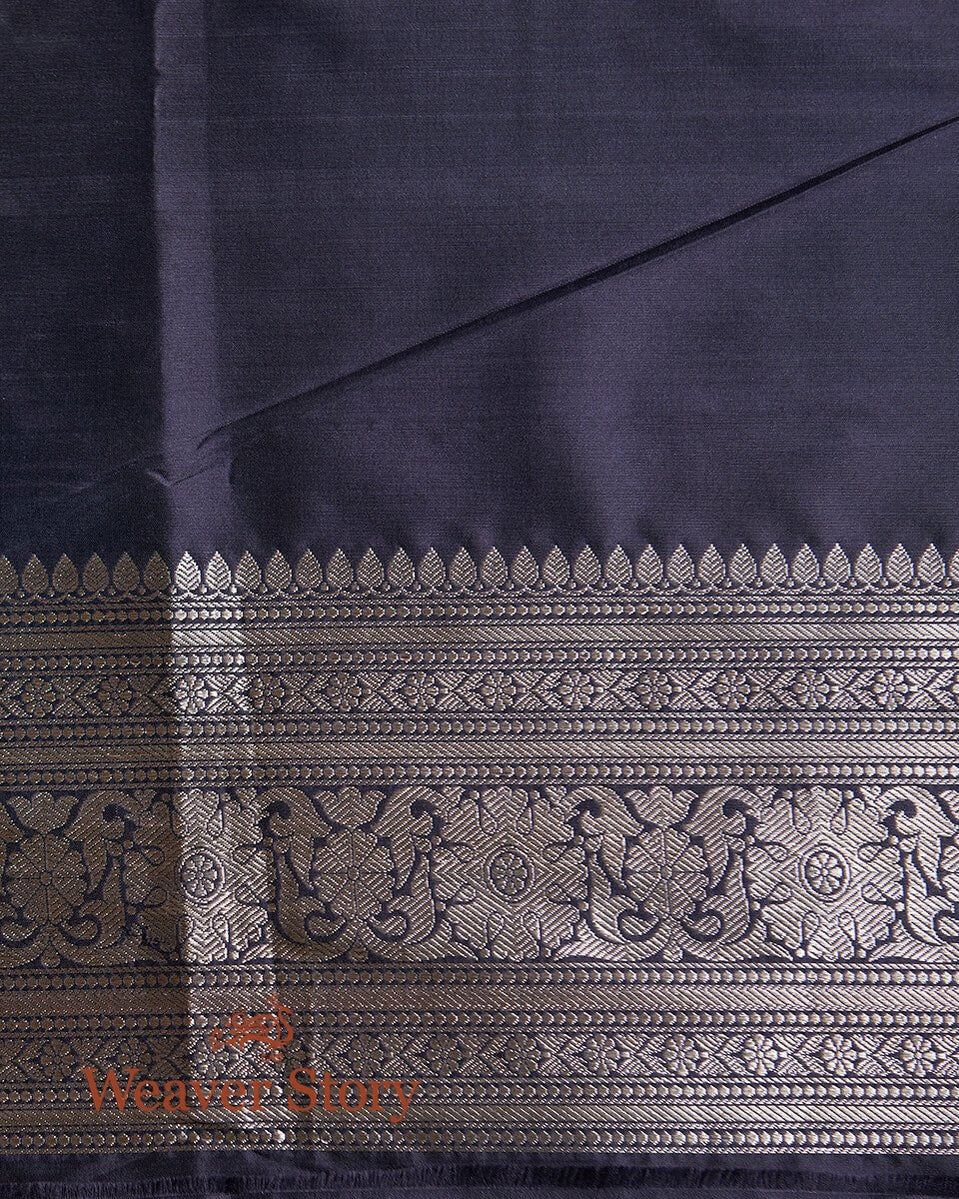 Black_Katan_Silk_Banarasi_Handloom_Saree_with_Gold_Zari_Weave_WeaverStory_05