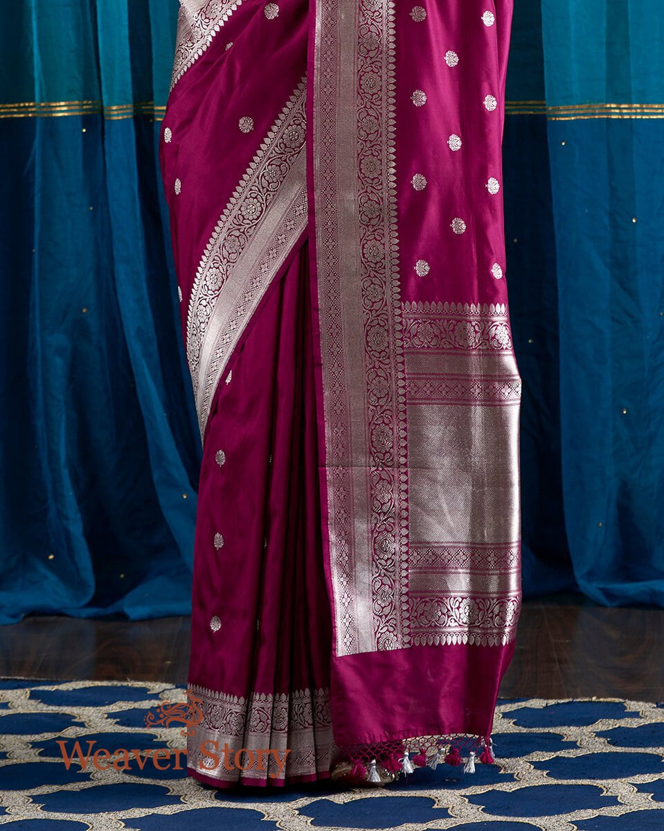 Handloom_Wine_Kadhwa_Booti_Saree_with_Silver_Zari_WeaverStory_04
