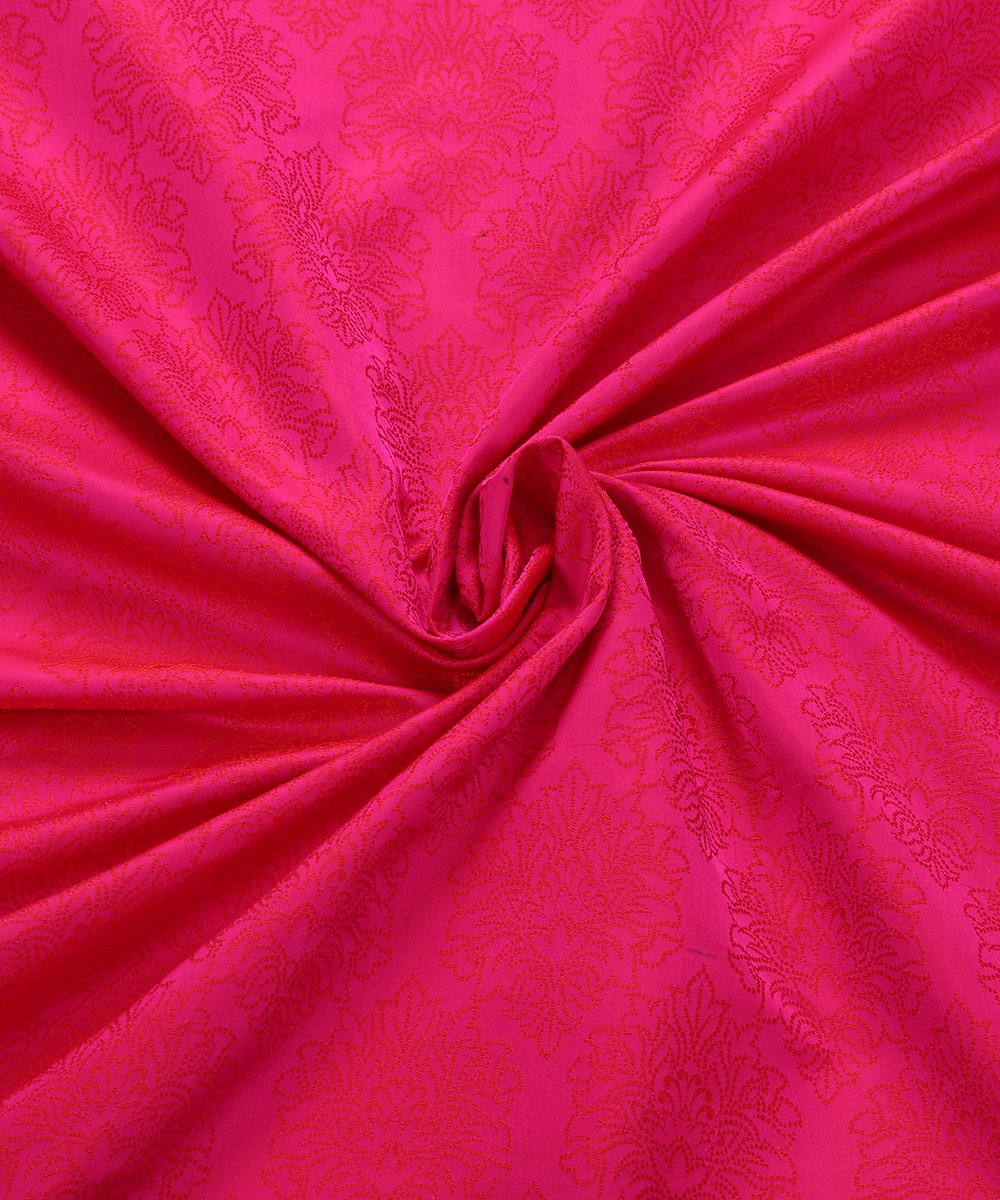 Hot_Pink_Handloom_Reshmi_Pure_Katan_Silk_Tanchoi_Fabric_WeaverStory_05