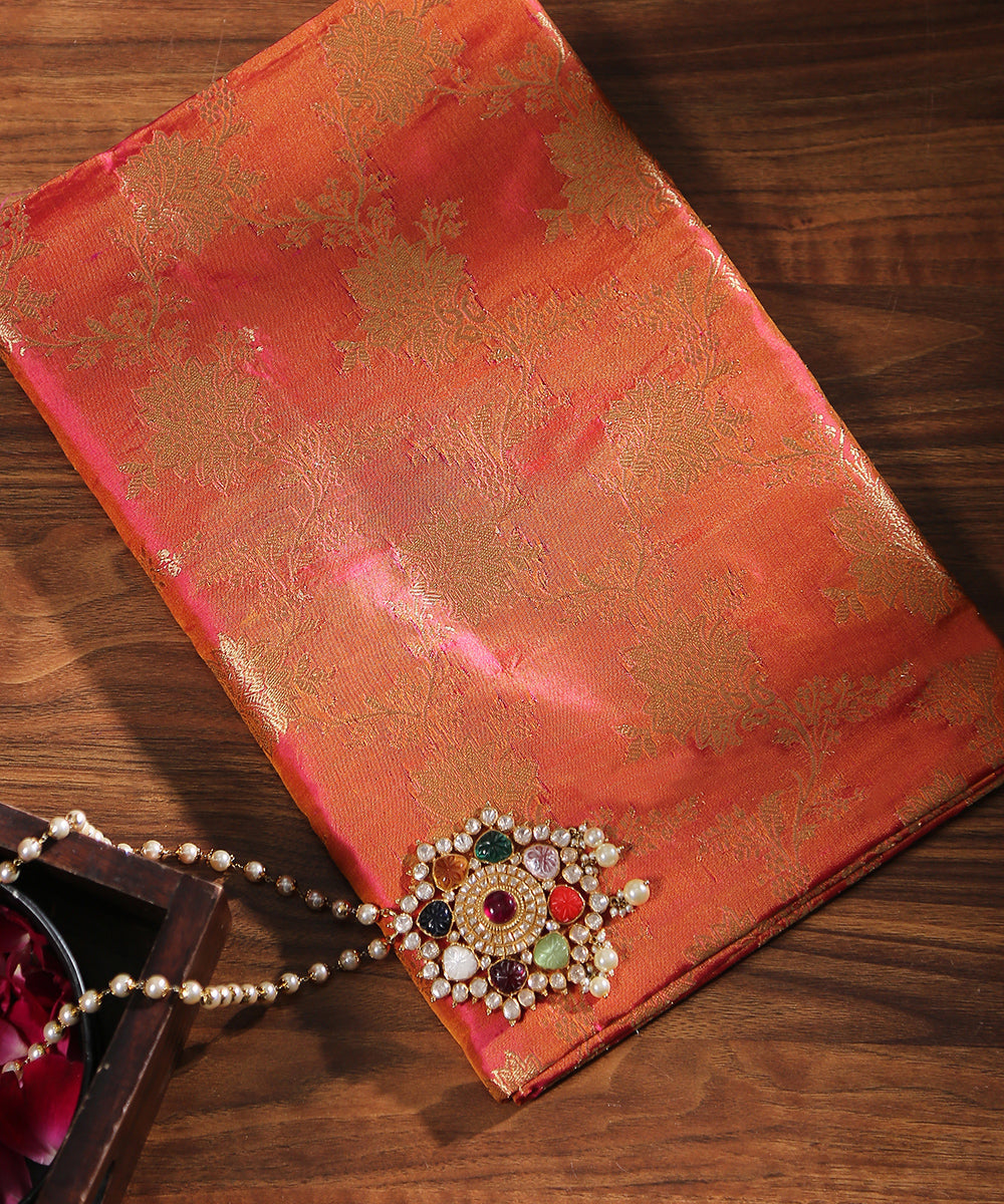 Handloom_Peach_Pure_Katan_Silk_Banarasi_Dupatta_with_Floral_Jaal_WeaverStory_01