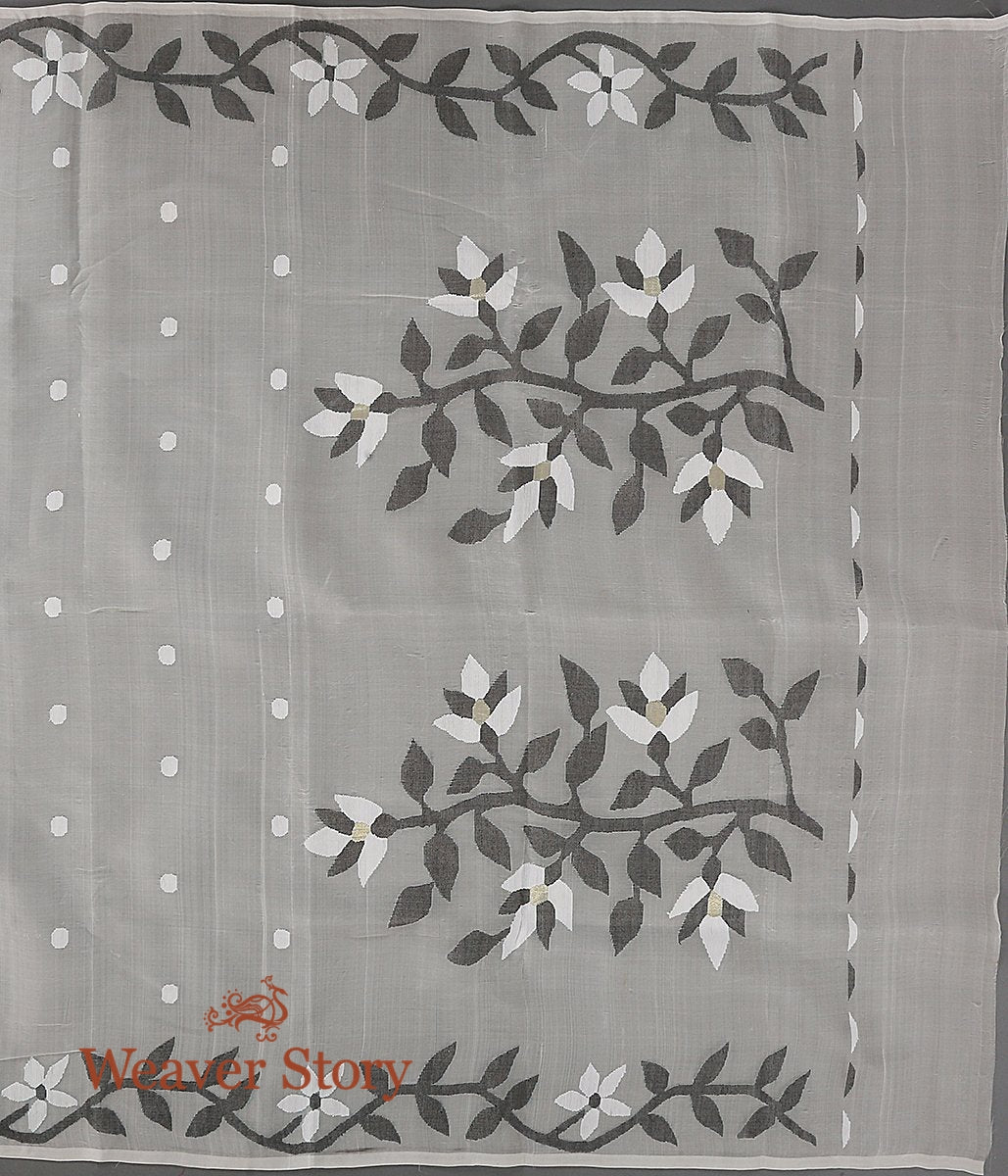 Handwoven_White_Dhakai_Jamdani_Saree_with_Black_and_White_Booti_and_Palla_WeaverStory_03