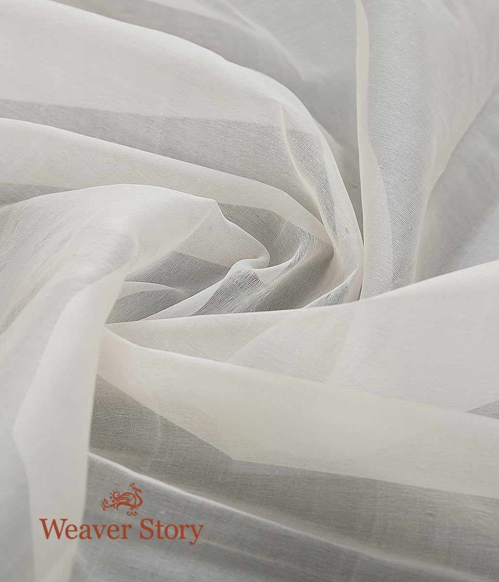 Handwoven_White_Dhakai_Jamdani_Saree_with_Black_and_White_Booti_and_Palla_WeaverStory_05