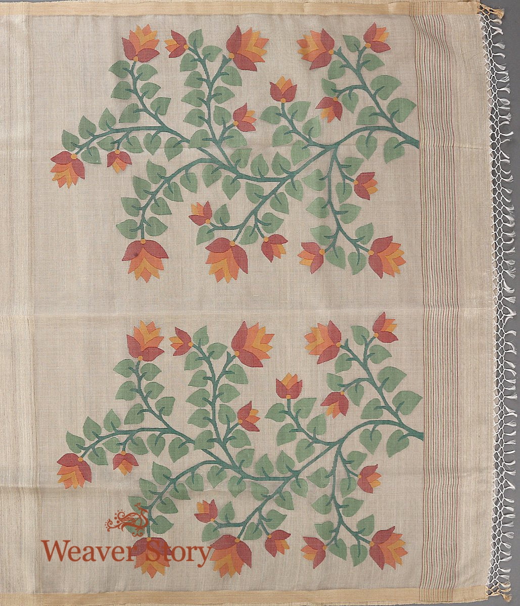 Handwoven_Beige_Dhakai_Jamdani_Saree_with_Floral_Pallu_WeaverStory_03