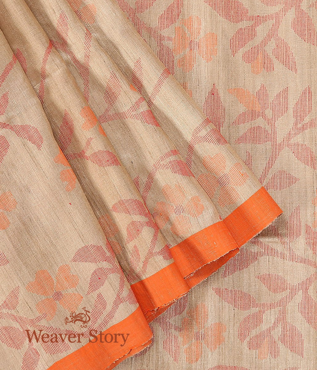 Handwoven_Tusser_Munga_Jamdani_Saree_with_Floral_Motifs_WeaverStory_04