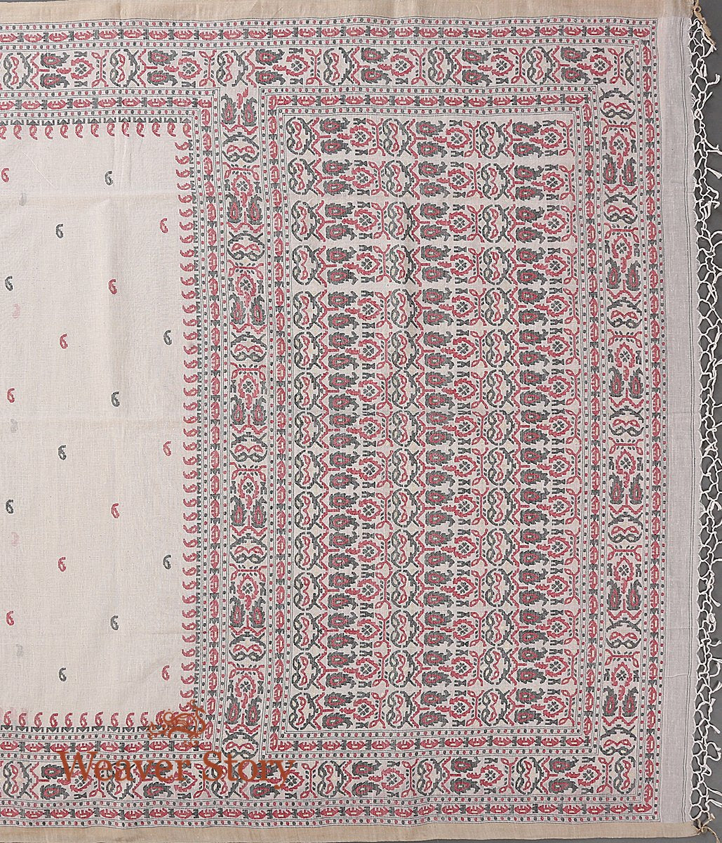 Beige_Hand_Spun_and_Hand_Woven_Cotton_Jamdani_Saree_with_Red_and_Black_Thread_Weave_WeaverStory_03