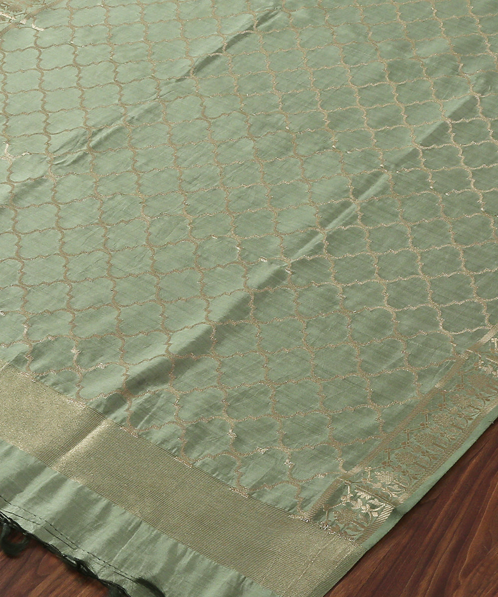 Green_Silk_Handloom_Banarasi_Dupatta_with_Bootidar_Design_WeaverStory_03