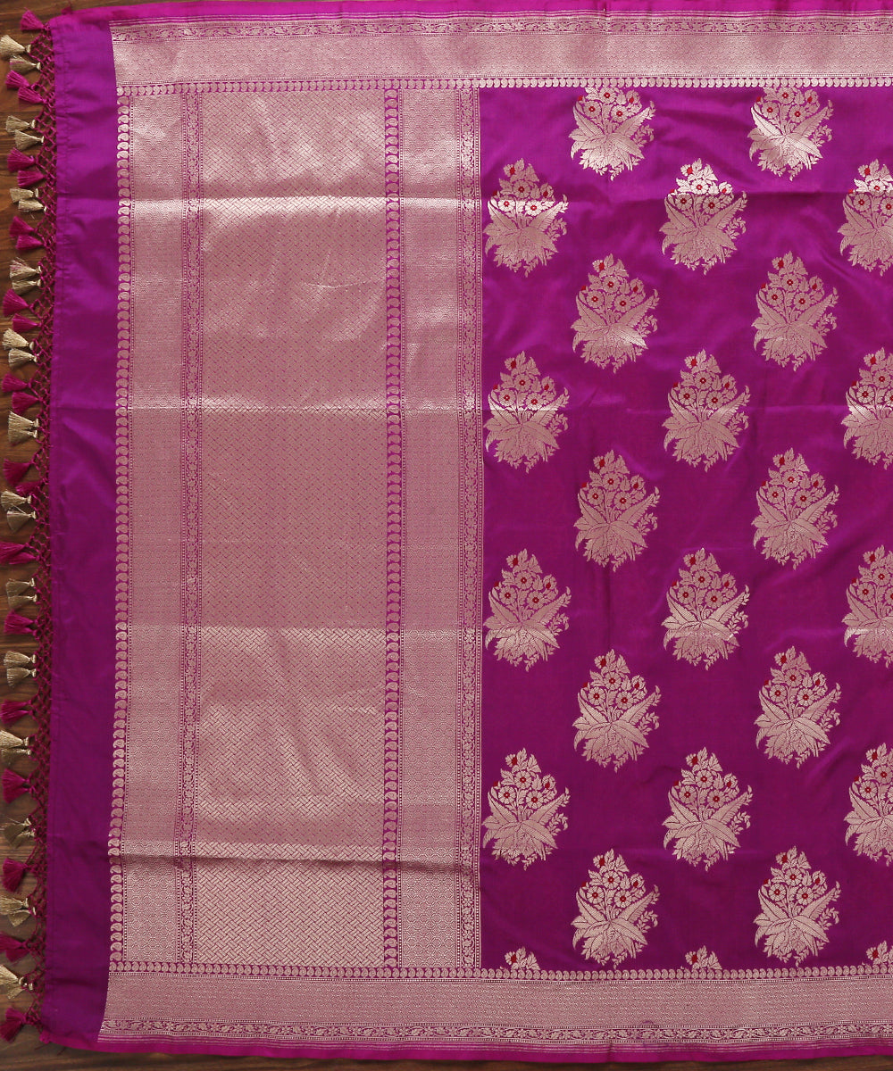 Jamuni_Handloom_Banarasi_Katan_Silk_Dupatta_with_Floral_Bunches_WeaverStory_02