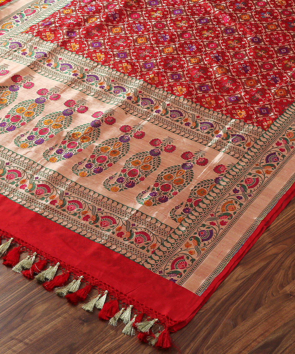 Handloom_Red_Meenakari_Banarasi_Patola_Dupatta_with_Parrots_on_the_Border_WeaverStory_03