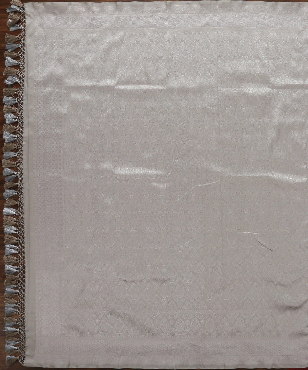Silver_Grey_Handloom_Banarasi_Katan_Silk_Dupatta_with_Silver_Zari_WeaverStory_02