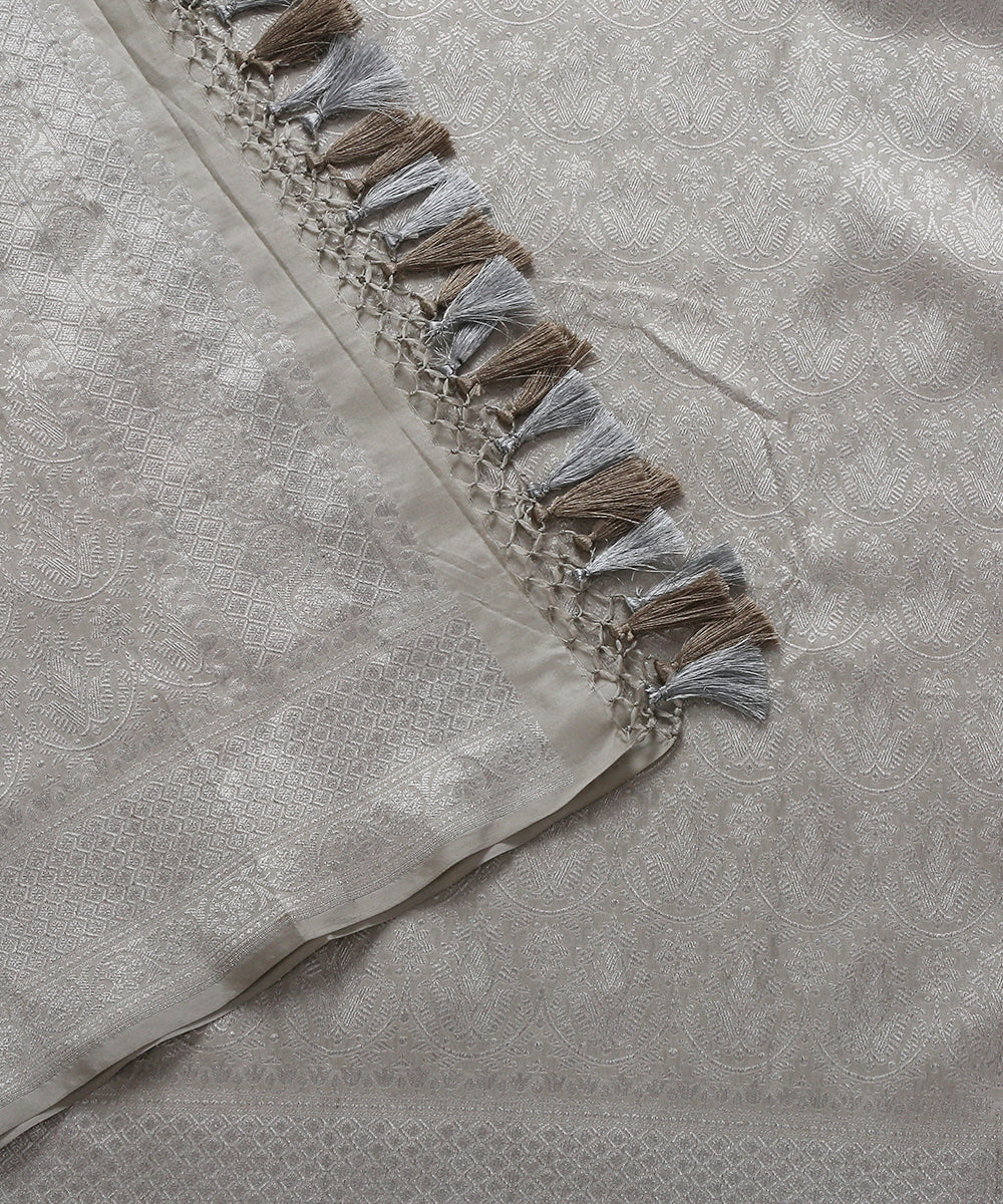 Silver_Grey_Handloom_Banarasi_Katan_Silk_Dupatta_with_Silver_Zari_WeaverStory_06