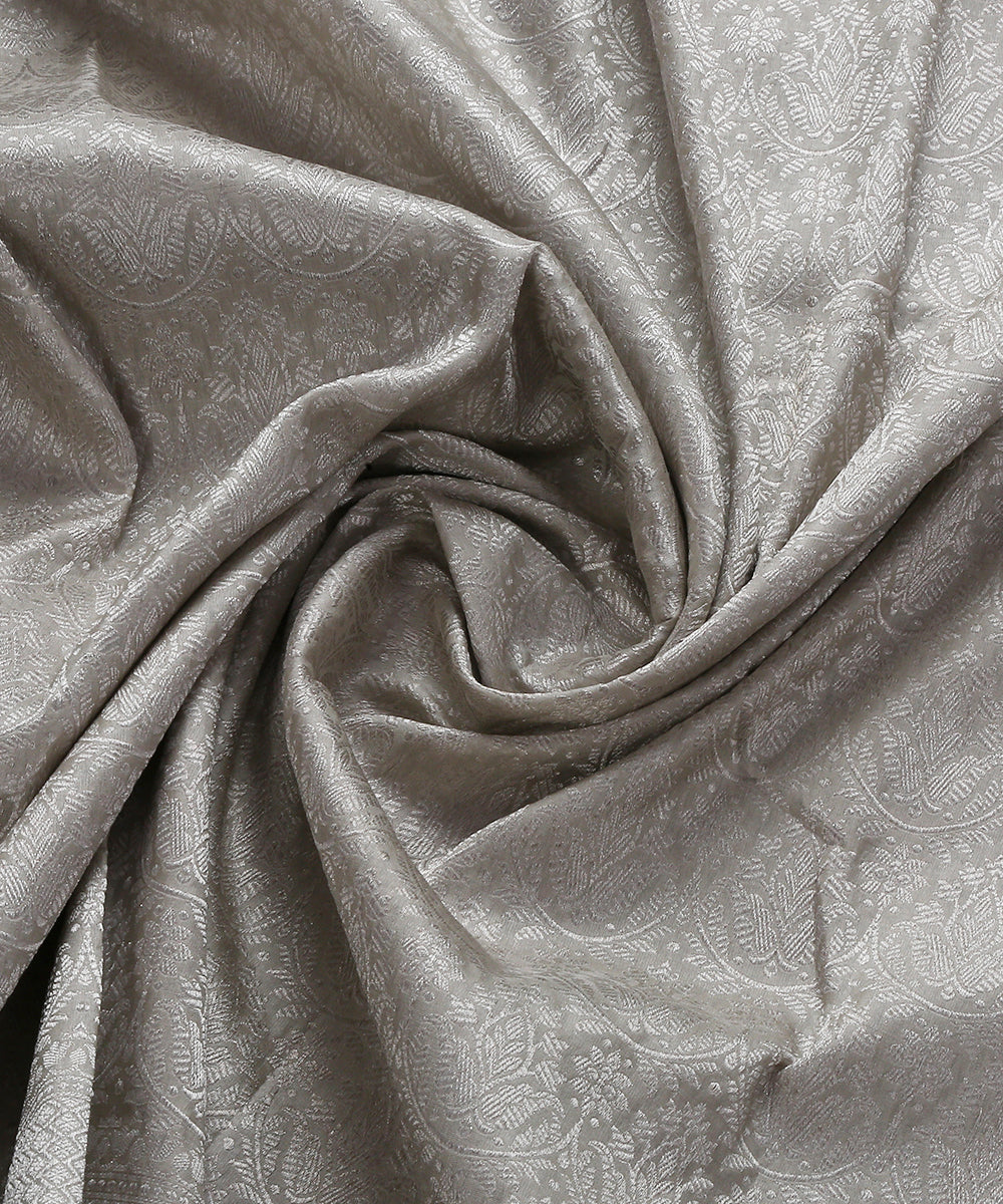 Silver_Grey_Handloom_Banarasi_Katan_Silk_Dupatta_with_Silver_Zari_WeaverStory_07