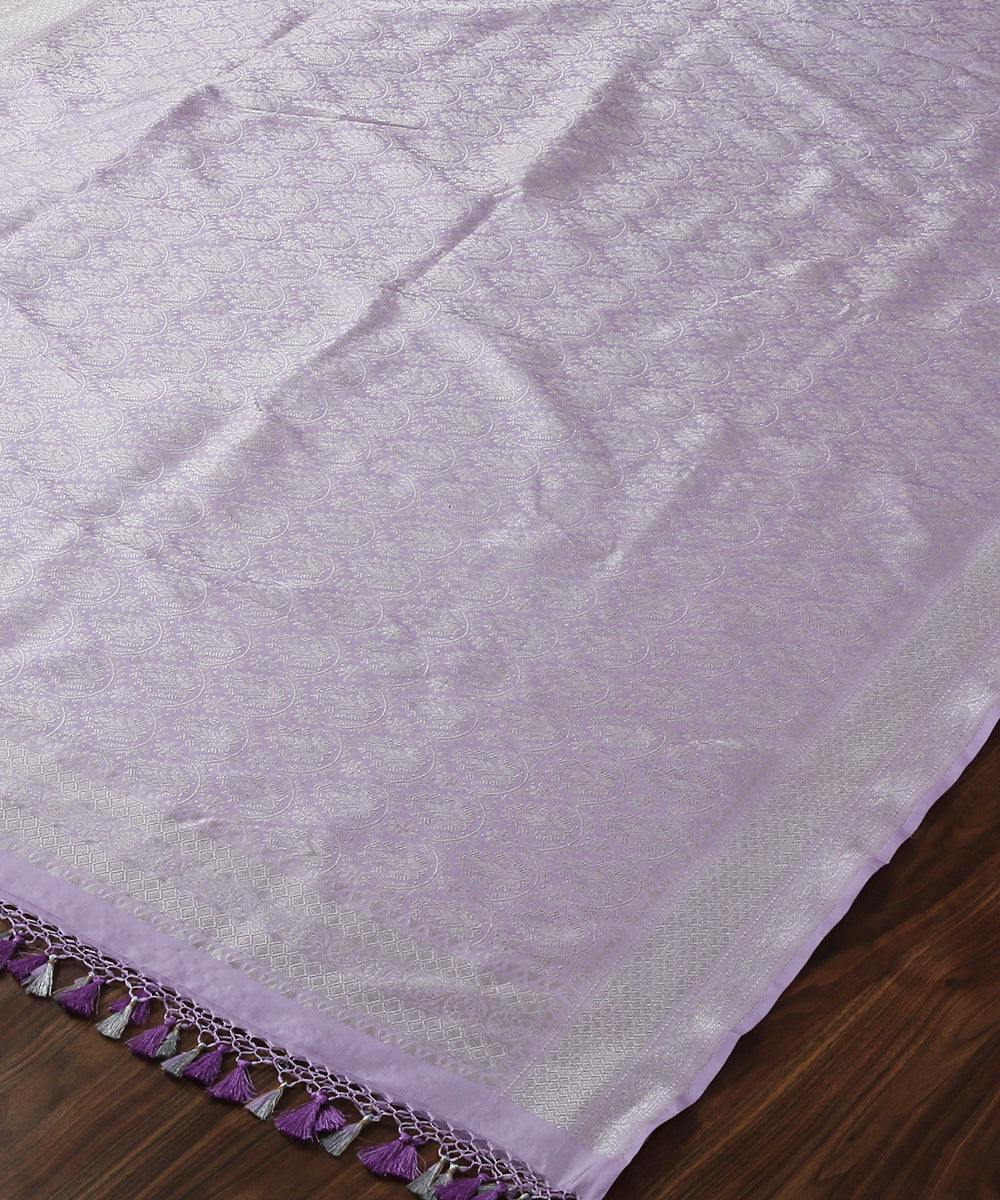 Lilac_Handloom_Banarasi_Katan_Silk_Dupatta_with_Silver_Zari_WeaverStory_03