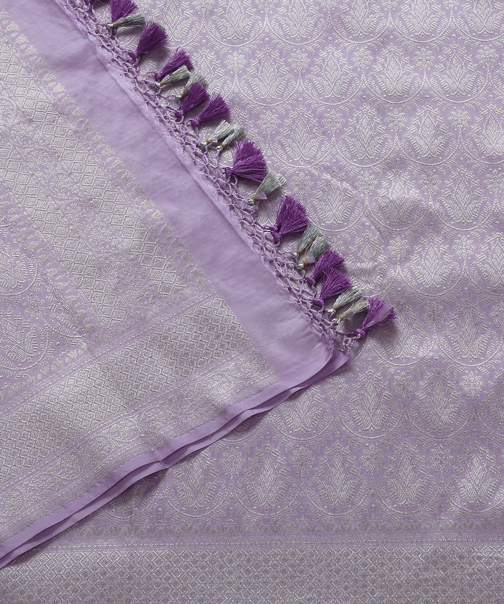 Lilac_Handloom_Banarasi_Katan_Silk_Dupatta_with_Silver_Zari_WeaverStory_04