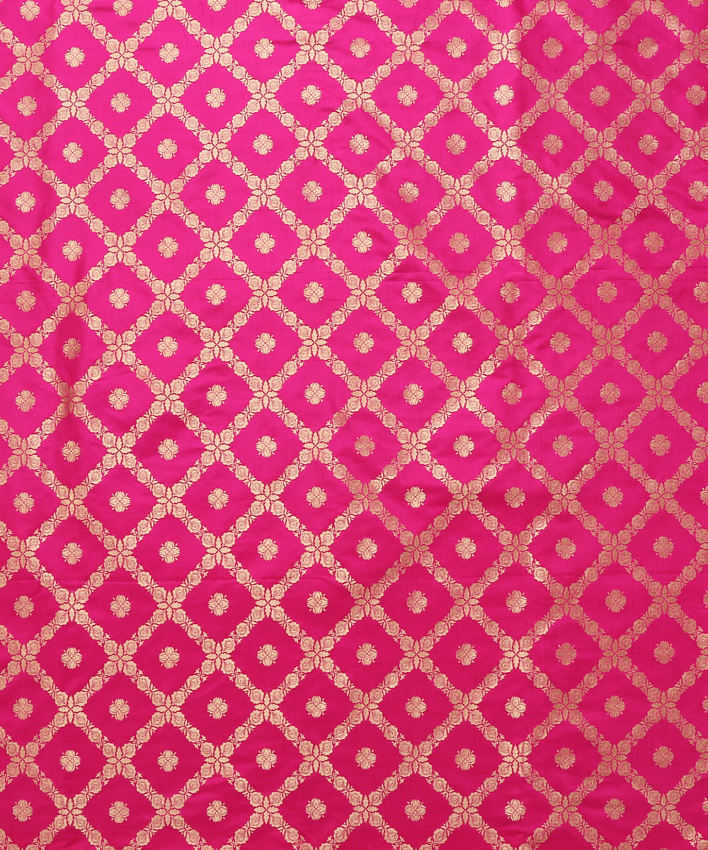 Rani_Pink_Pure_Katan_Silk_Banarasi_Handloom_Fabric_with_Chokdi_Jaal_WeaverStory_03